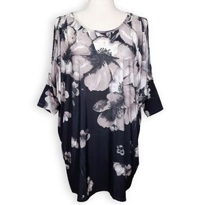 Crepas Silky Trapeze Swing Top Size Medium Black Floral Flirty Slit Sleeves